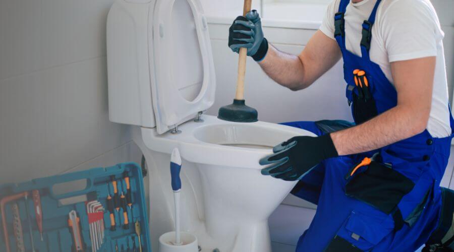 Local expert plumbing services in Colona, IL